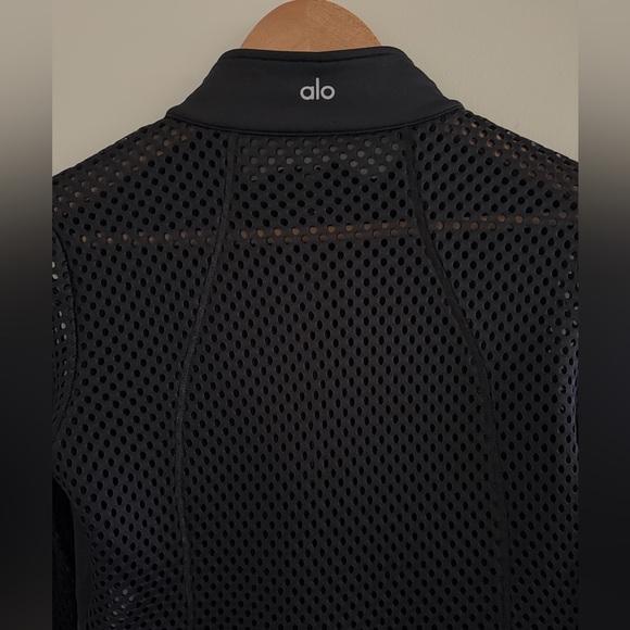 ALO Yoga Black Bomber Jacket with Mesh Sleeves and Back Size Medium - Picture 6 of 7